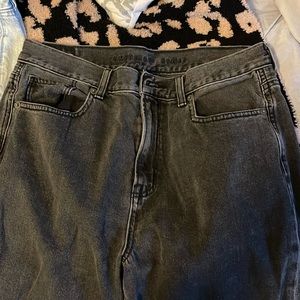 American eagle mom jean Size 8 washed black